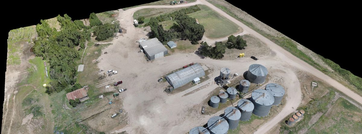 Kansas farmstead and grain bins in 3D
